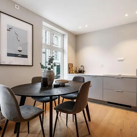 Newly Renovated In A Unique And Historic Neighborhood Bergen