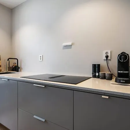 Newly Renovated In A Unique And Historic Neighborhood 公寓