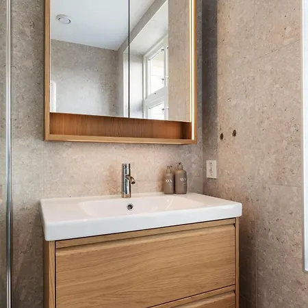 Newly Renovated In A Unique And Historic Neighborhood *