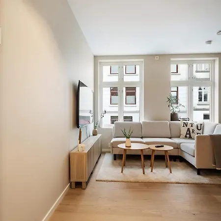 Newly Renovated In A Unique And Historic Neighborhood 卑爾根